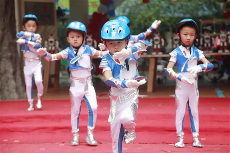 機器人來啦！深圳實驗幼兒園第二十六屆科技節開幕！336.png______0